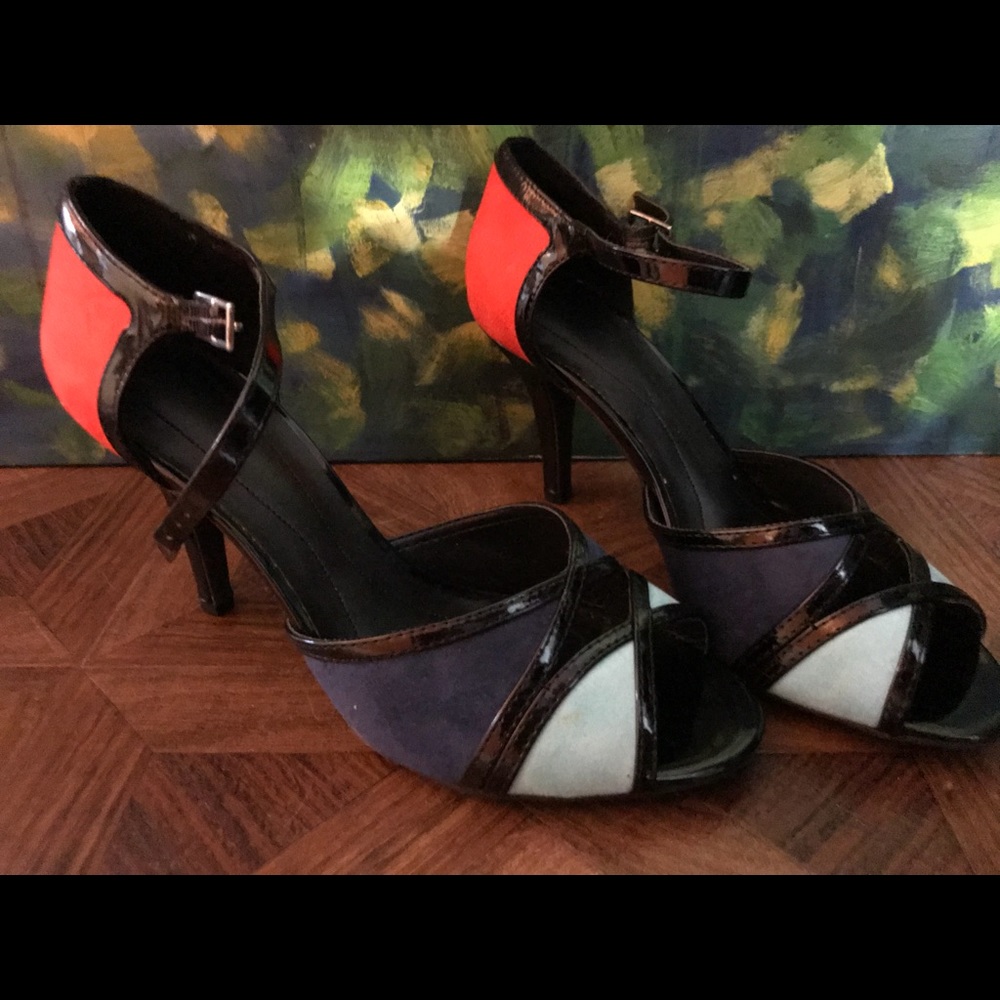Color block open toe Avon pump sandals ankle strap
